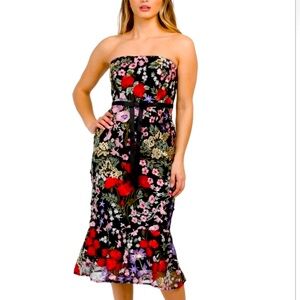 NYT Sam Edelman Embroidered Strapless Mermaid